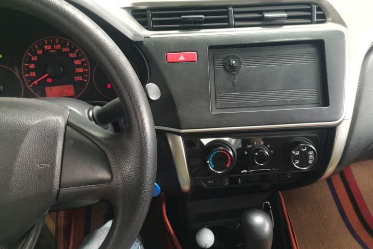 Used Honda City 2015 1.5L CVT Comfort Version Audio And AC Panel