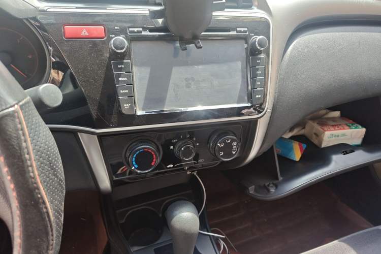 Used Honda City 2015 1.5L CVT Comfort Version Audio And AC Panel