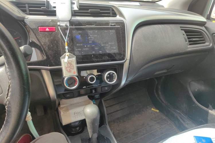 Used Honda City 2015 1.5L CVT Luxury Edition Audio And AC Panel