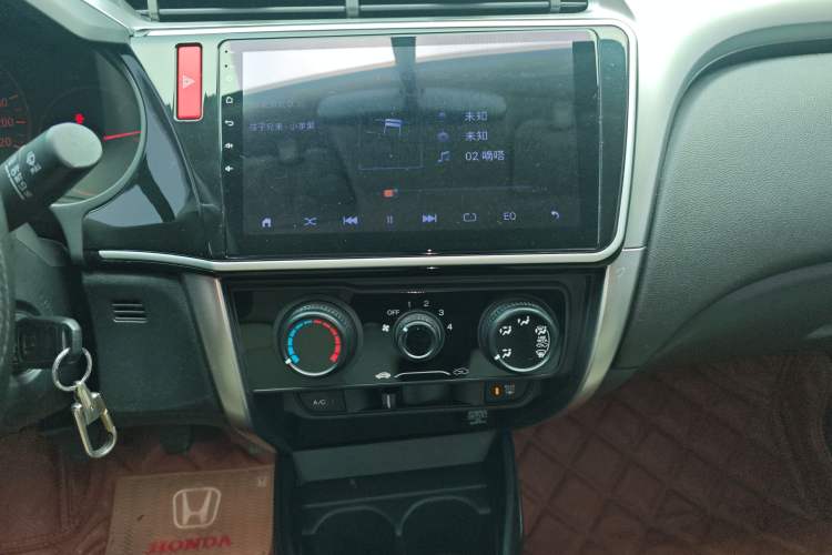 Used Honda City 2015 1.5L manual Comfort version Audio And AC Panel