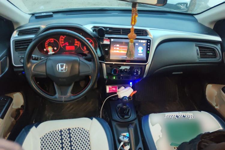 Used Honda City 2015 1.5L Manual Advance Edition Center Console