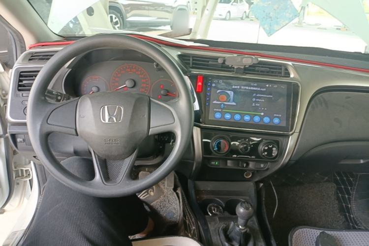 Used Honda City 2015 1.5L Manual Advance Edition Center Console