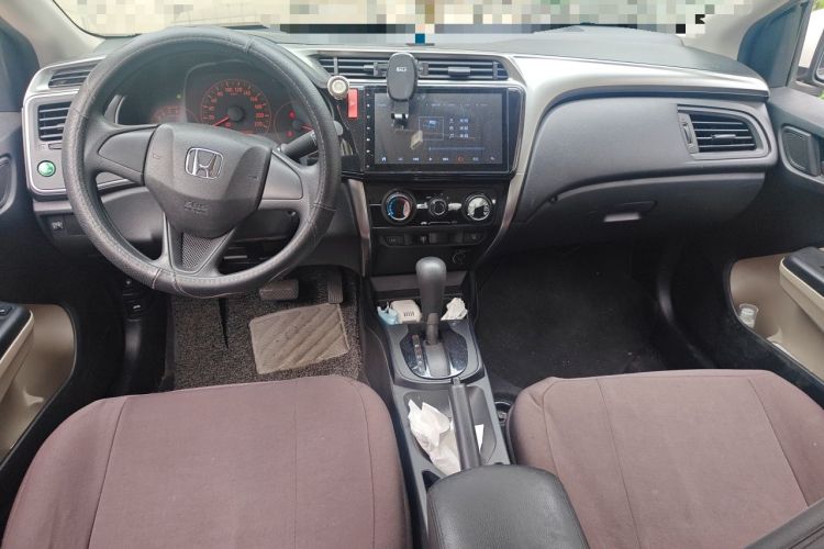 Used Honda City 2015 1.5L CVT Comfort Version Center Console
