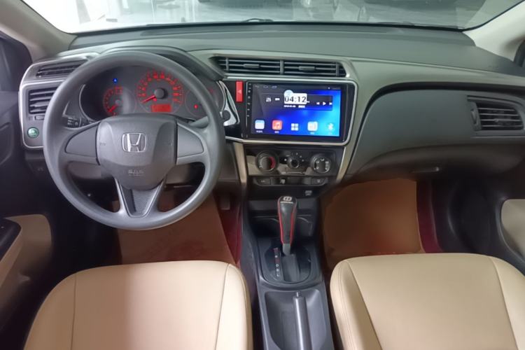 Used Honda City 2015 1.5L CVT Comfort Version Center Console