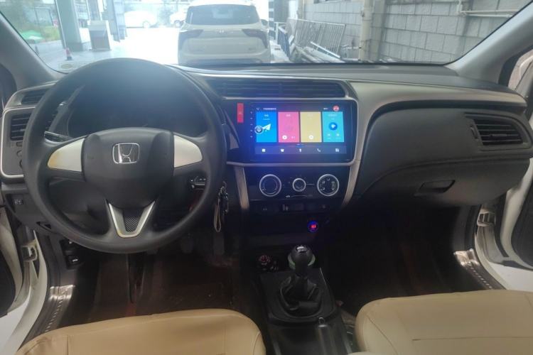 Used Honda City 2015 1.5L Manual Advance Edition Center Console