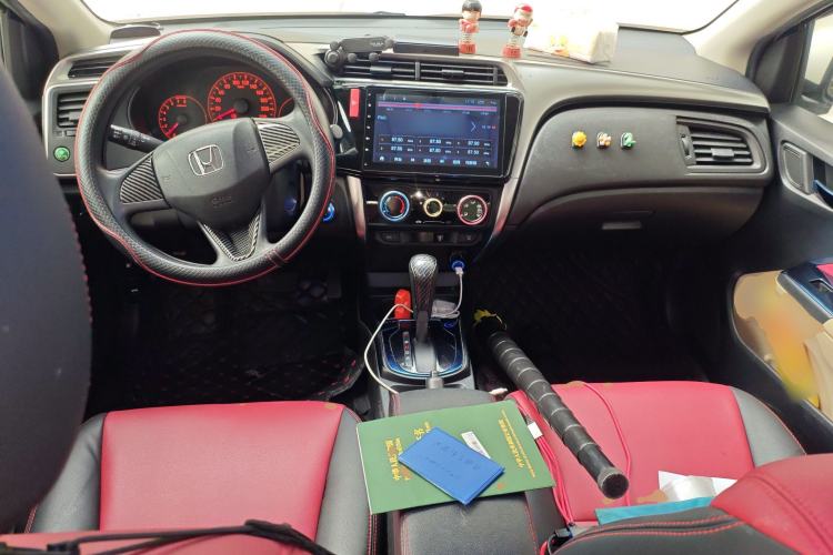 Used Honda City 2015 1.5L CVT Comfort Version Center Console