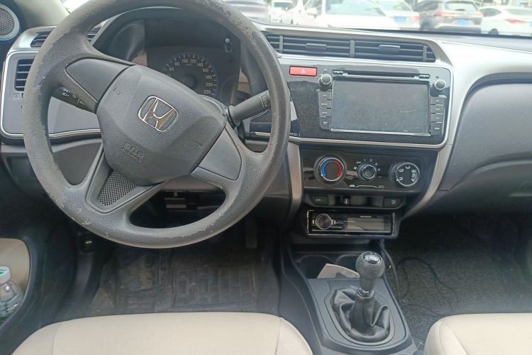 Used Honda City 2015 1.5L Manual Advance Edition Center Console