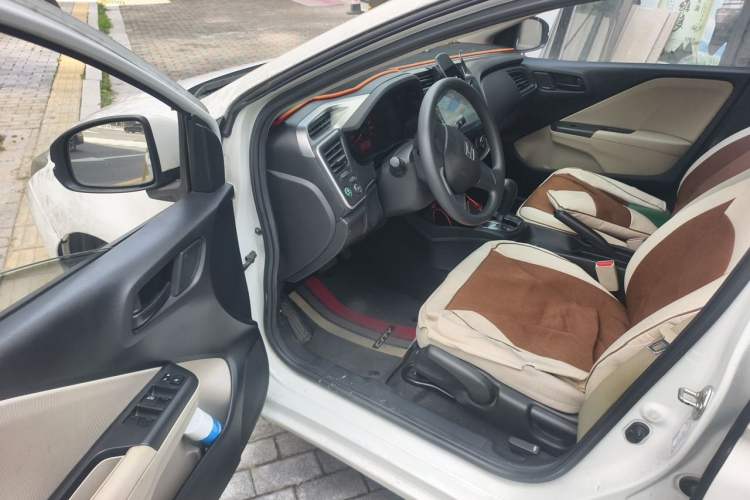 Used Honda City 2015 1.5L CVT Comfort Version Driver Seat