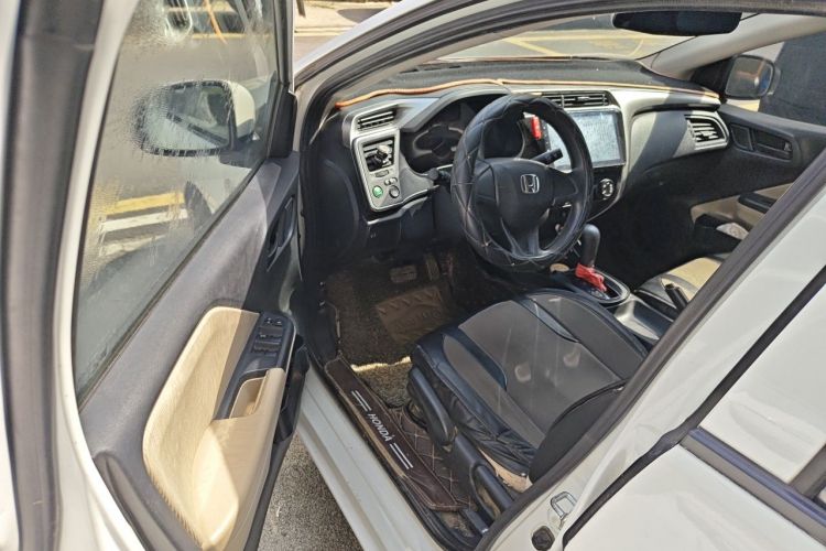 Used Honda City 2015 1.5L CVT Comfort Version Driver Seat