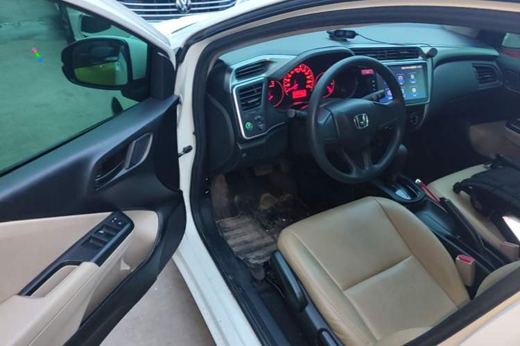 Used Honda City 2015 1.5L CVT Comfort Version Driver Seat