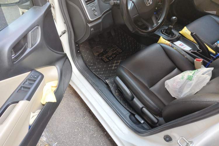 Used Honda City 2015 1.5L Manual Advance Edition Driver Seat