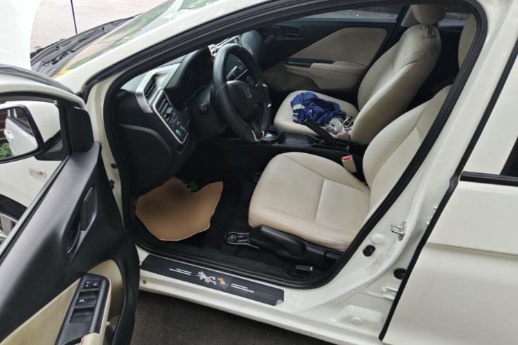 Used Honda City 2015 1.5L CVT Comfort Version Driver Seat