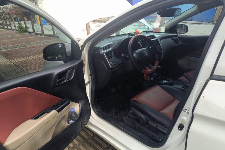 Used Honda City 2015 1.5L CVT Comfort Version Driver Seat