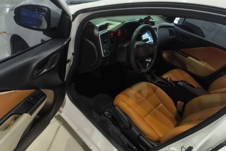Used Honda City 2015 1.5L CVT Comfort Version Driver Seat