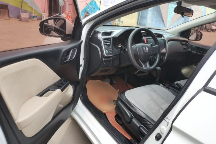 Used Honda City 2015 1.5L CVT Comfort Version Driver Seat