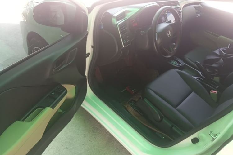 Used Honda City 2015 1.5L CVT Comfort Version Driver Seat
