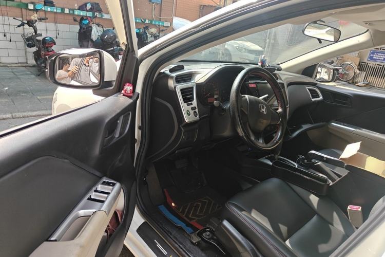 Used Honda City 2015 1.5L CVT Comfort Version Driver Seat