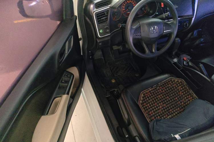 Used Honda City 2015 1.5L CVT Comfort Version Driver Seat