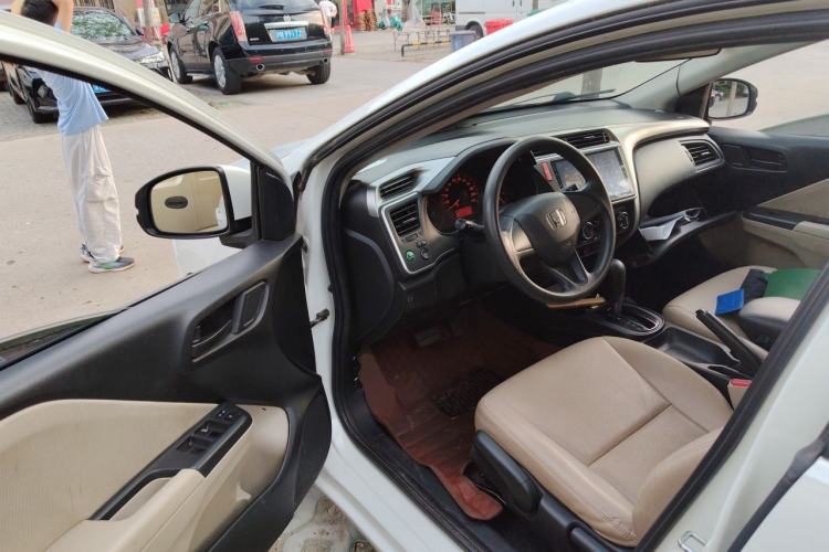 Used Honda City 2015 1.5L CVT Comfort Version Driver Seat