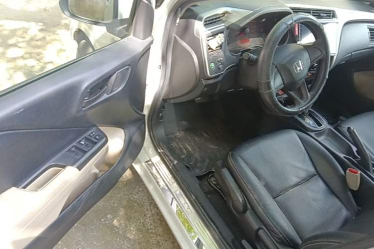 Used Honda City 2015 1.5L CVT Comfort Version Driver Seat
