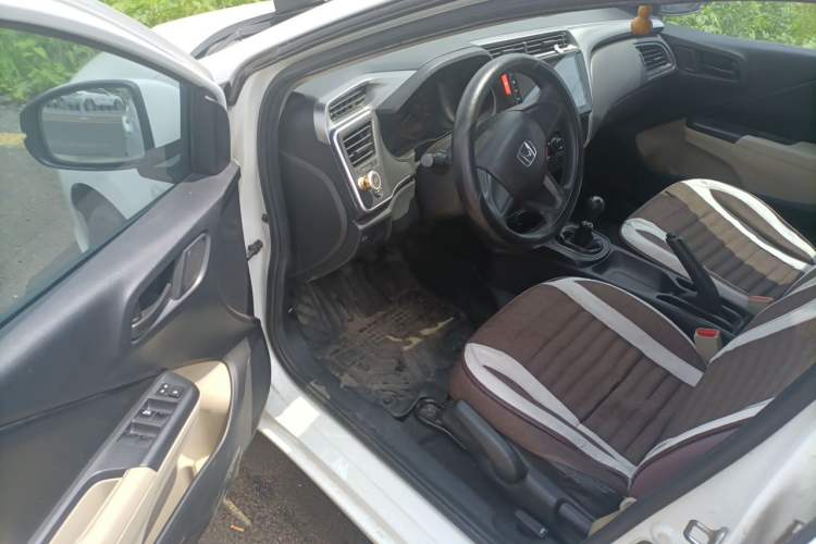 Used Honda City 2015 1.5L manual Comfort version Driver Seat