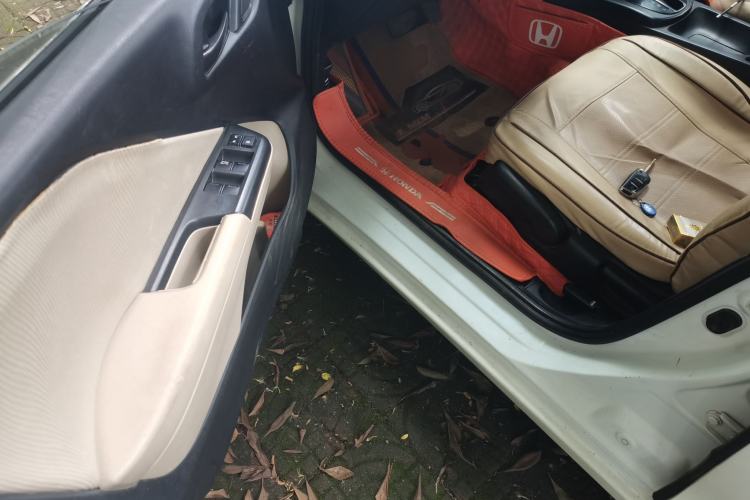 Used Honda City 2015 1.5L CVT Comfort Version Driver Seat