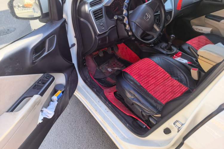 Used Honda City 2015 1.5L manual Comfort version Driver Seat