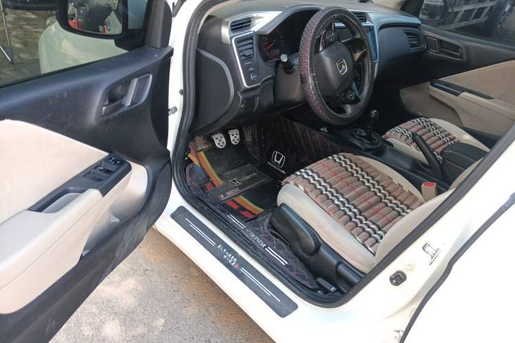 Used Honda City 2015 1.5L manual Comfort version Driver Seat