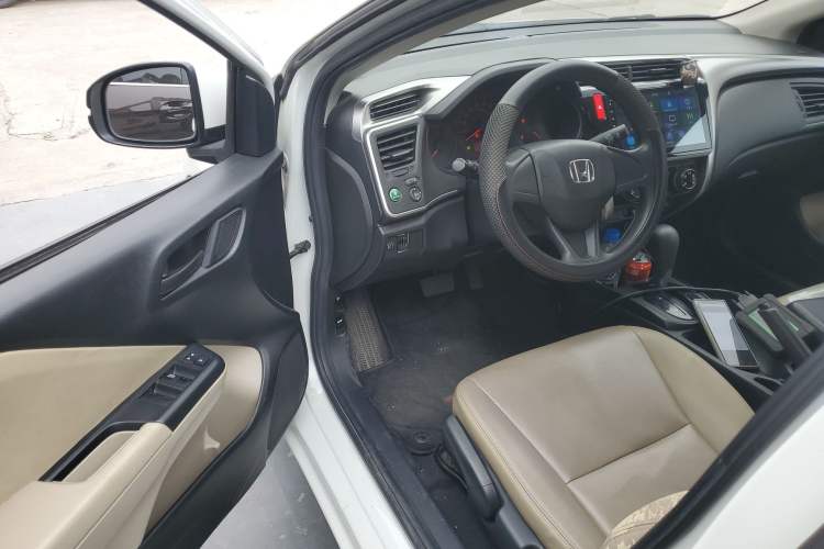 Used Honda City 2015 1.5L CVT Comfort Version Driver Seat