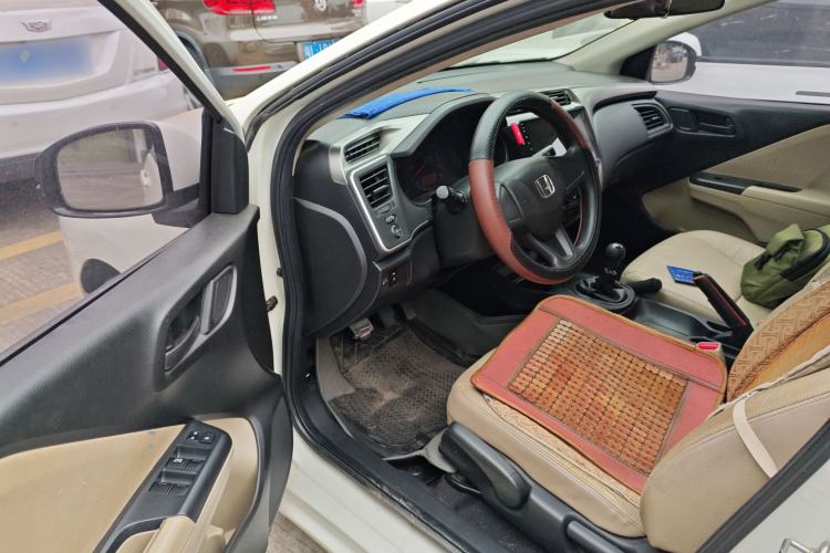 Used Honda City 2015 1.5L manual Comfort version Driver Seat