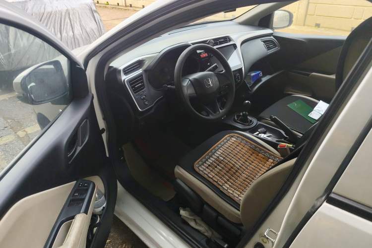 Used Honda City 2015 1.5L Manual Advance Edition Driver Seat