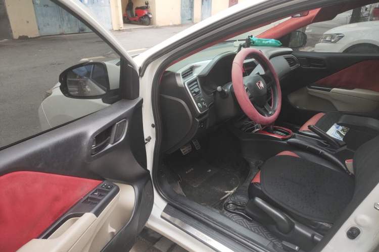 Used Honda City 2015 1.5L CVT Comfort Version Driver Seat