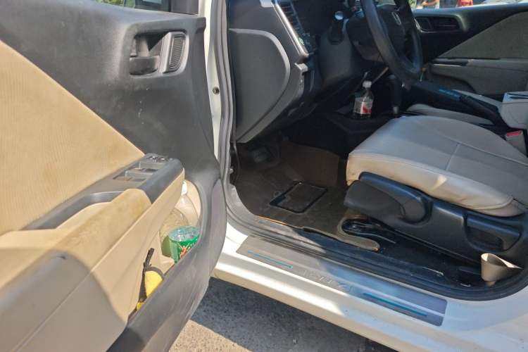 Used Honda City 2015 1.5L CVT Comfort Version Driver Seat