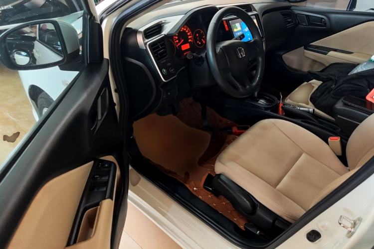 Used Honda City 2015 1.5L CVT Comfort Version Driver Seat