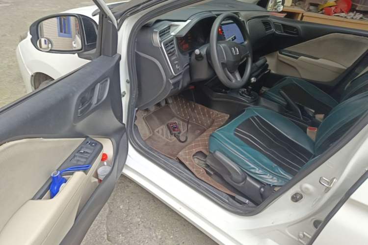 Used Honda City 2015 1.5L manual Comfort version Driver Seat