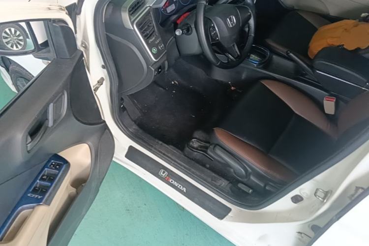 Used Honda City 2015 1.5L CVT Comfort Version Driver Seat