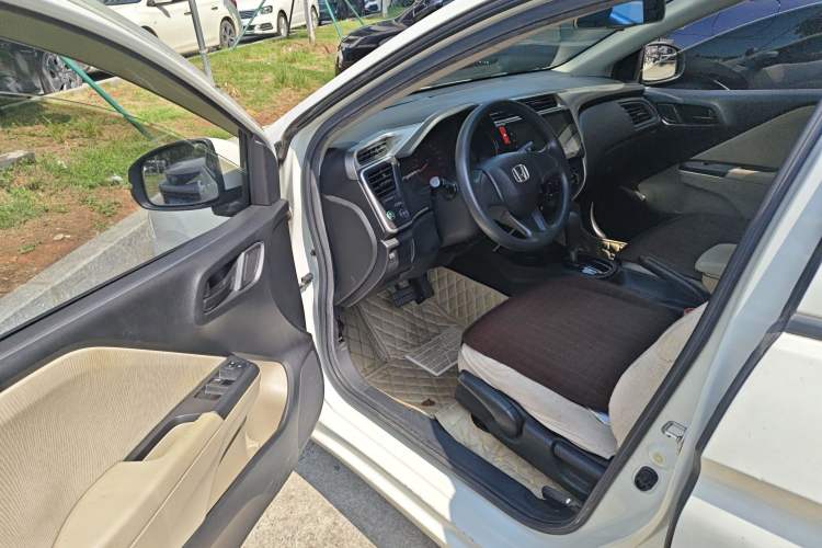 Used Honda City 2015 1.5L CVT Comfort Version Driver Seat