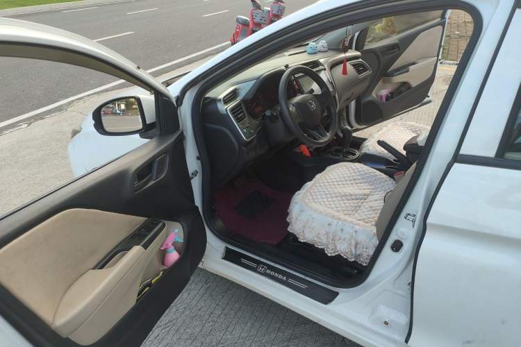 Used Honda City 2015 1.5L CVT Comfort Version Driver Seat
