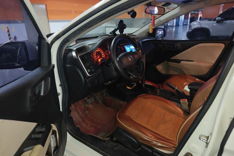 Used Honda City 2015 1.5L CVT Comfort Version Driver Seat