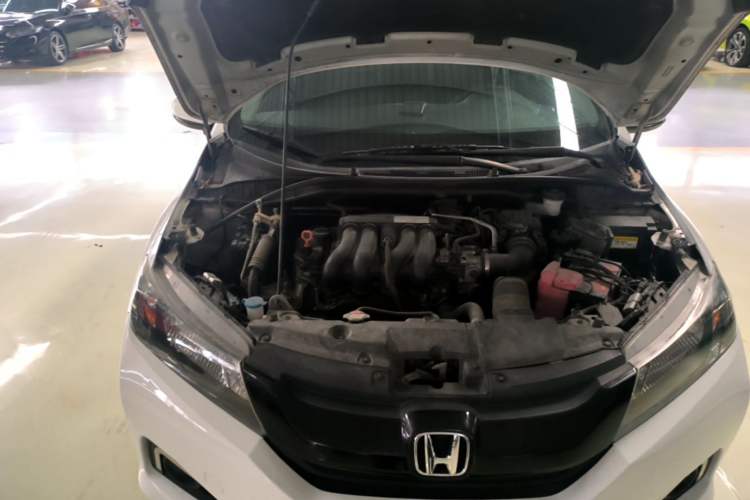 Used Honda City 2015 1.5L CVT Comfort Version Engine Bay