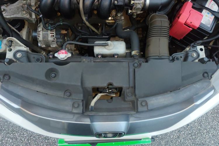 Used Honda City 2015 1.5L manual Comfort version Engine Bay