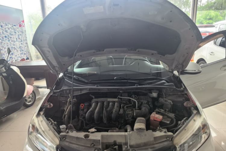 Used Honda City 2015 1.5L CVT Luxury Edition Engine Bay
