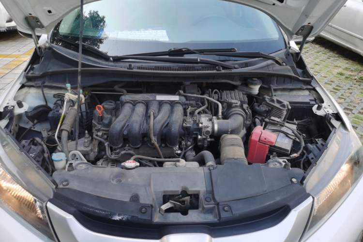 Used Honda City 2015 1.5L manual Comfort version Engine Bay