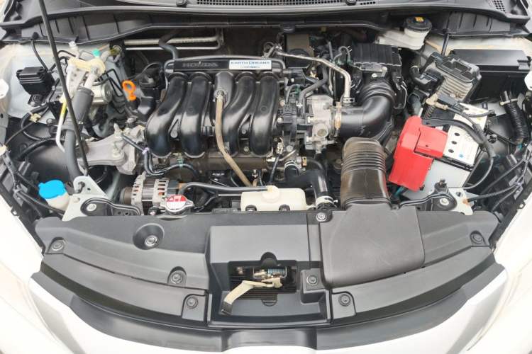 Used Honda City 2015 1.5L CVT Flagship Edition Engine Bay