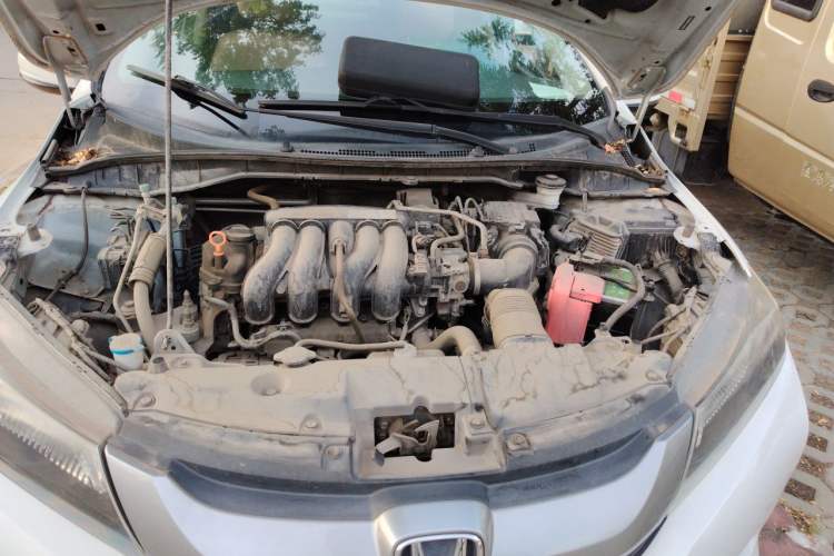 Used Honda City 2015 1.5L CVT Comfort Version Engine Bay