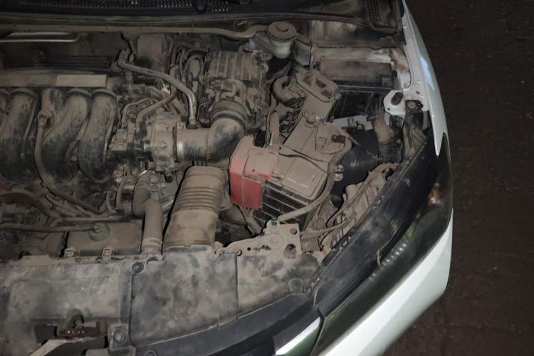 Used Honda City 2015 1.5L Manual Advance Edition Engine Bay Left