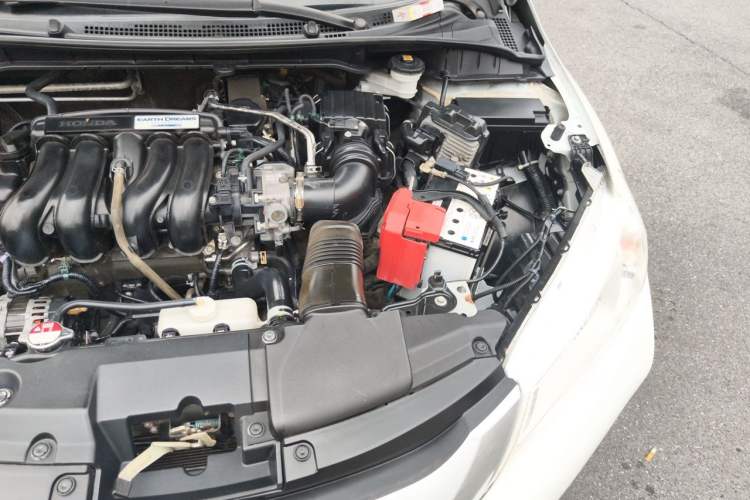 Used Honda City 2015 1.5L CVT Flagship Edition Engine Bay Left