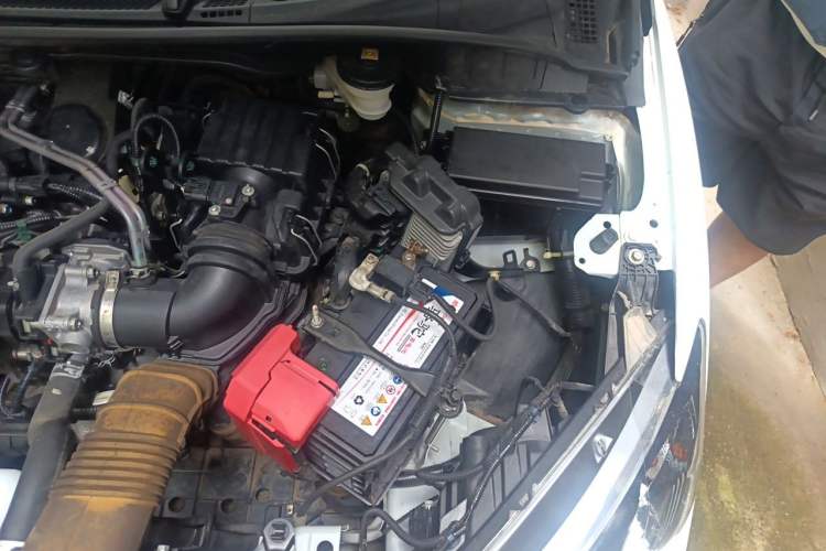 Used Honda City 2015 1.5L manual Comfort version Engine Bay Left