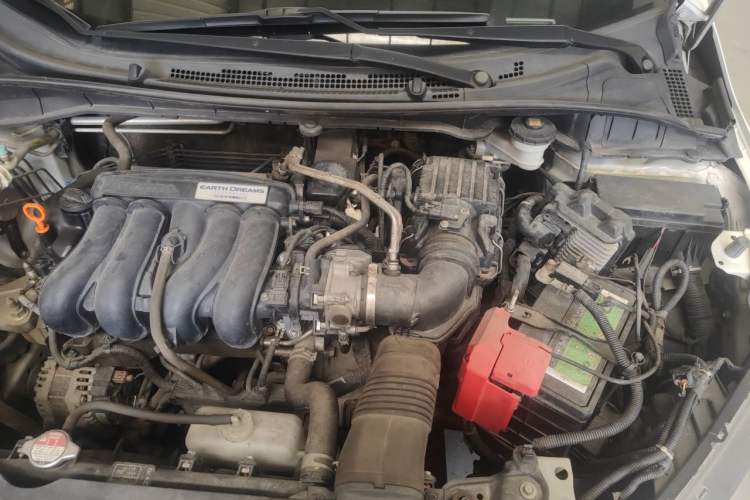 Used Honda City 2015 1.5L Manual Advance Edition Engine Bay Left