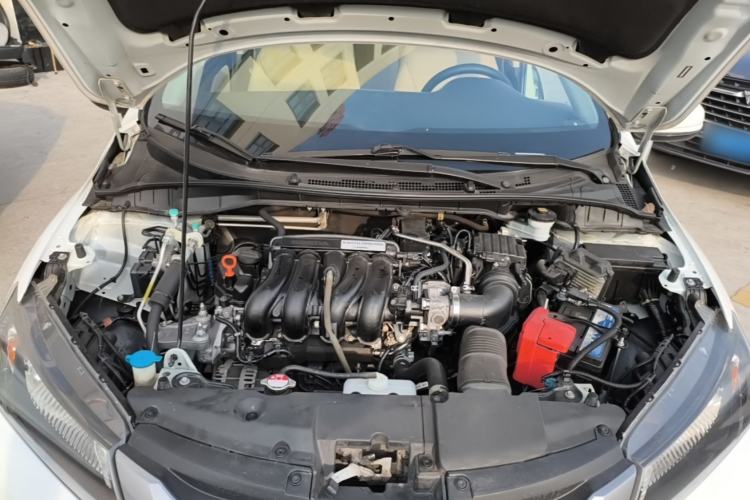 Used Honda City 2015 1.5L manual Comfort version Engine Bay